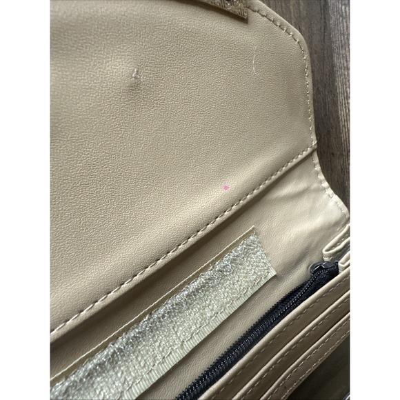 Rare Michael Kors Red Multi Pocket Clamp Close Wristlet Wallet Fast Shipping - Picture 10 of 13